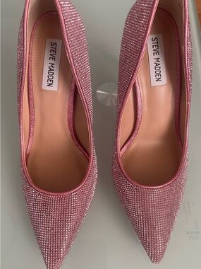 Steve Madden Rose Pink Crystal Pointed-Toe Pumps
